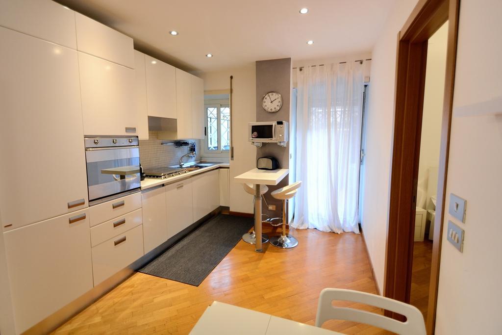 We Love It - Bestbnb Garbatella Рим Экстерьер фото